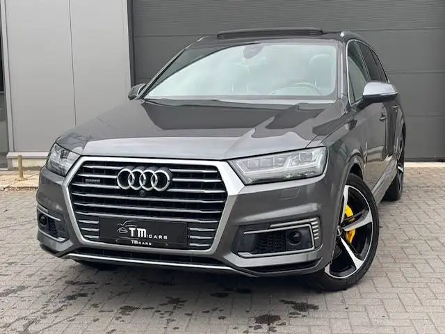 Audi Q7 e-tron