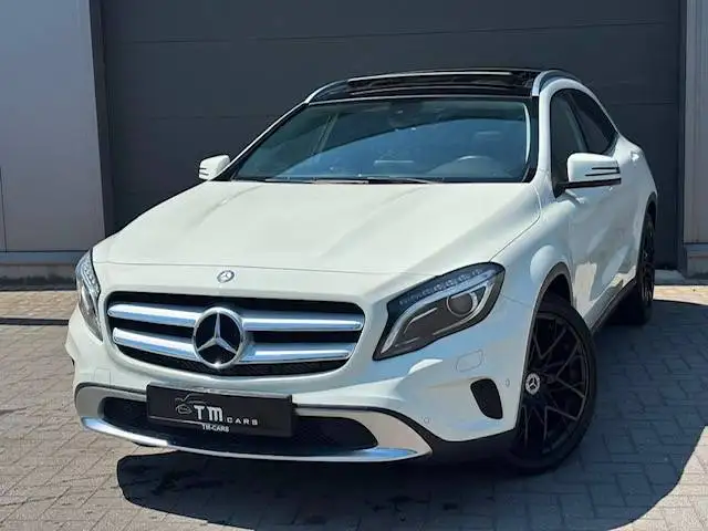 Mercedes-Benz GLA 180